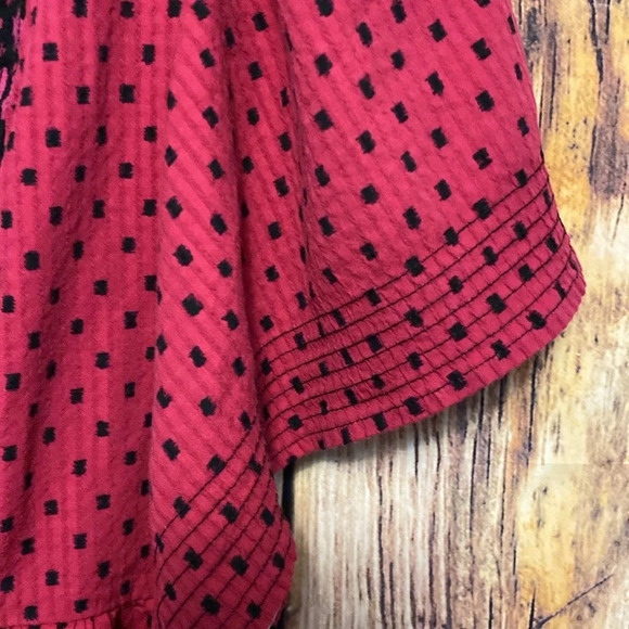 Knox Rose XL Red & Black with Poke Dot Design Tunic Blouse with Cape Sleeves - Picture 5 of 7